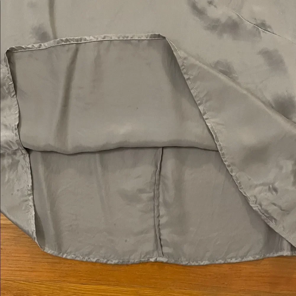 CABi Grey Silk Sleeveless Tank Top Blouse Womens Size Large - Picture 4 of 11